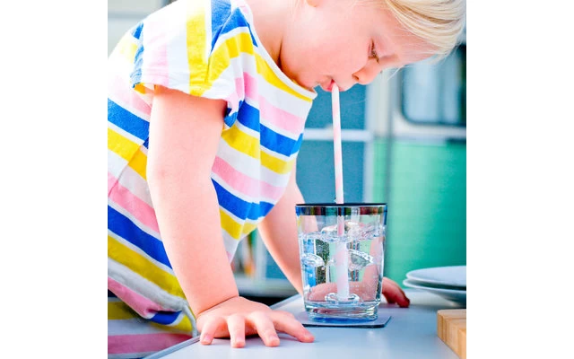 Polycarbonate Magnetic Glasses With Coaster, Set Of 2 8 Polycarbonate Magnetic Glasses With Coaster, Set Of 2 - Image 6