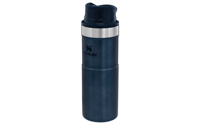 Stanley Classic Trigger Action Travel Mug 0.47 Liter Hammertone Green 9 Stanley Classic Trigger Action Travel Mug 0.47 Liter Hammertone Green - Image 7