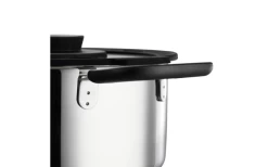 Fiskars Functional Form Casserole With Lid 3 Liters -Camping Kitchen 753533 5036300